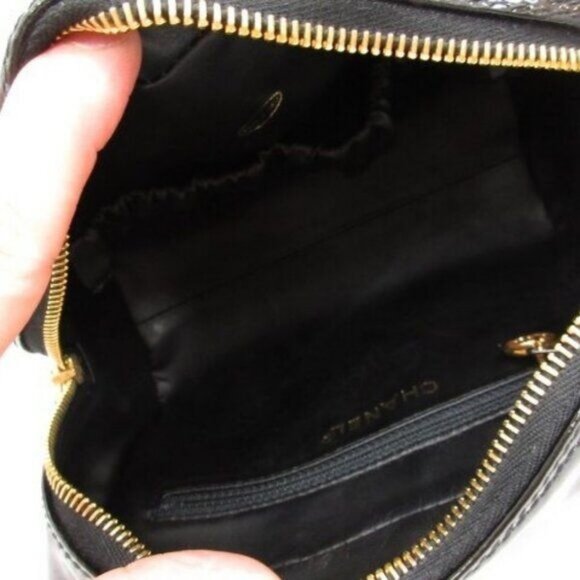 Authentic CHANEL CC Patent Leather Clutch Cosmetic Makeup Case Pouch Black Bag - Picture 6 of 11